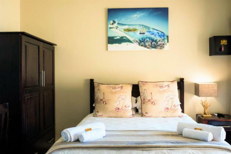 The Tides Inn Bed And Breakfast Дурбан Экстерьер фото